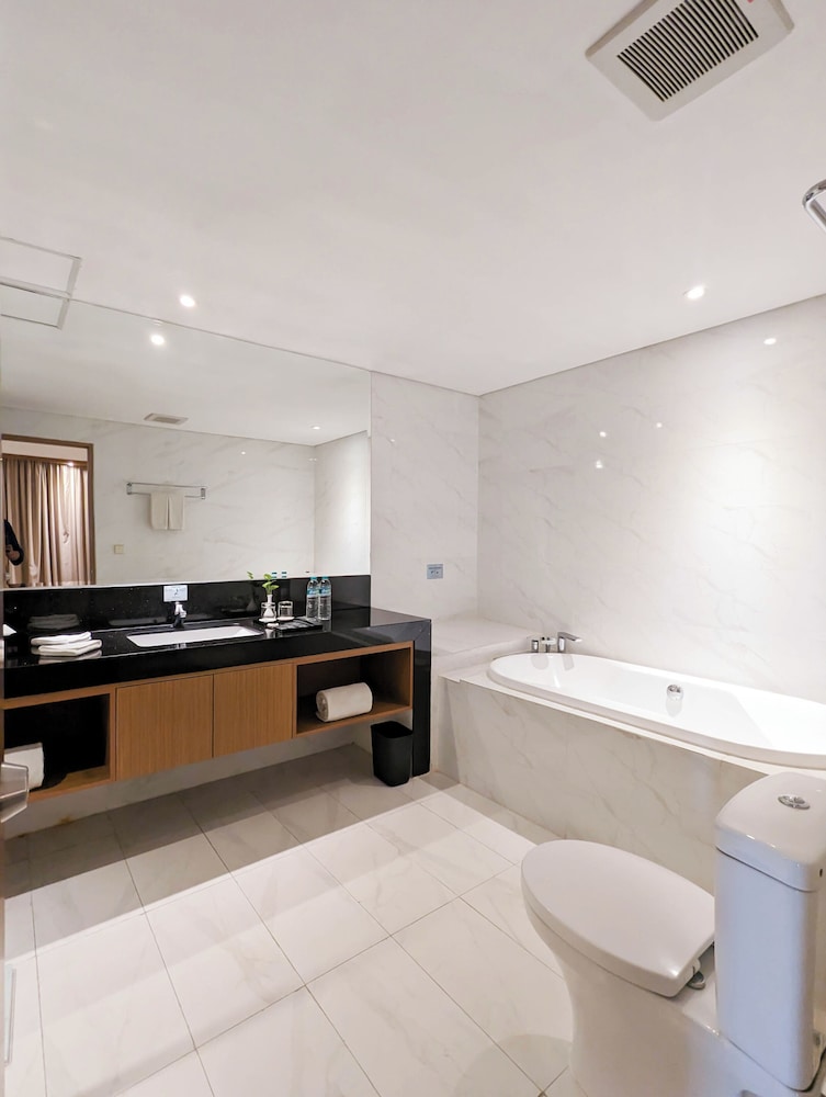 Astanaraya Suites Hotel