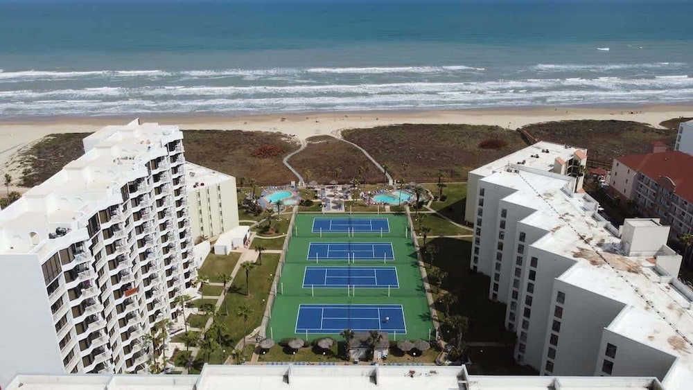 Saida Beachfront Luxe Condo Two Heated Pools 2 Bedroom Condo