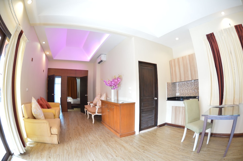 Pratamnak villa