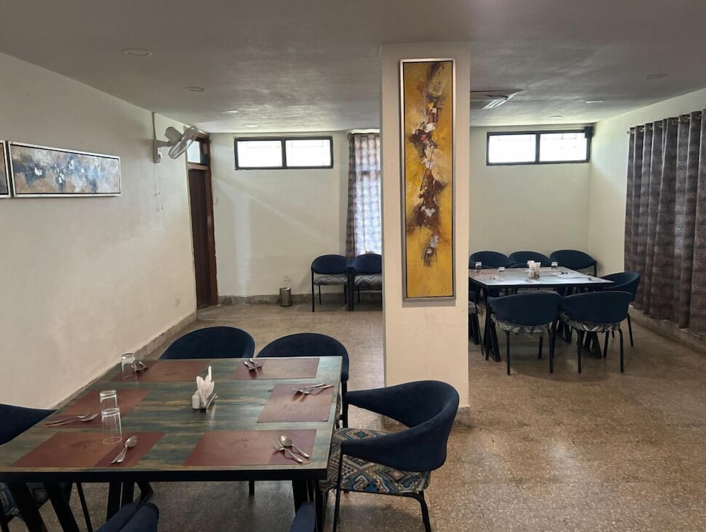 Panache Inn Kaimur Vihar