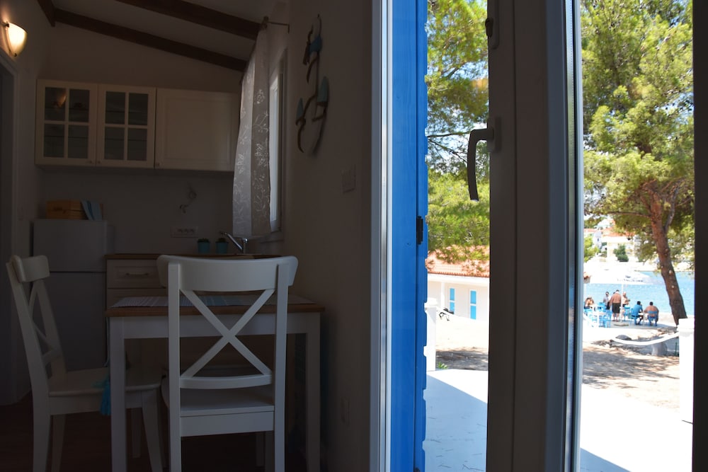 Levantara Kamp view 5