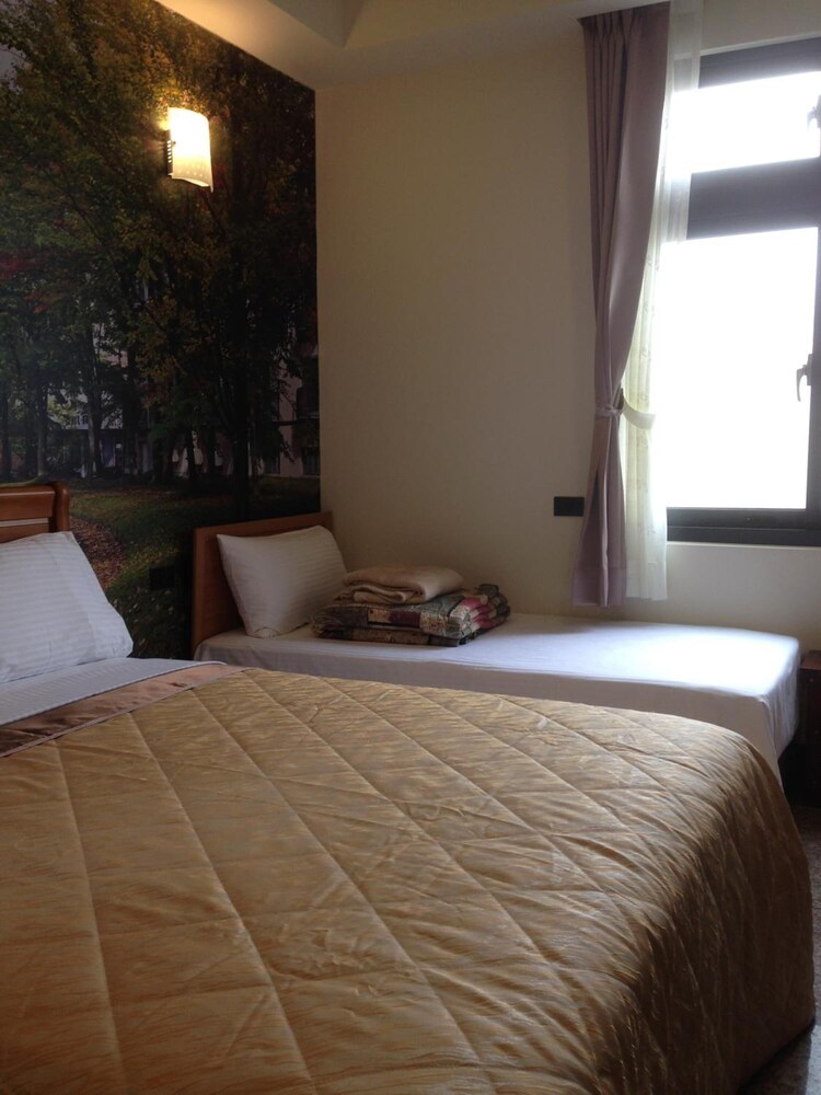 Lucky Hotel