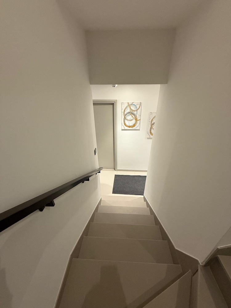 Elegant Stay in Ranches Villa