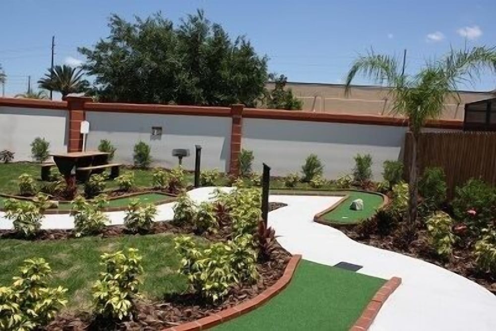HG423SP 4 Bedroom villa in High grove 4 Home
