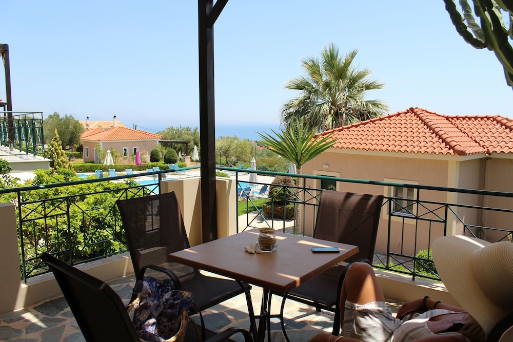 Oneira Villas