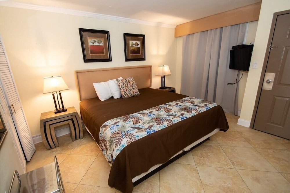 Meridian Plaza 1002 1 Bedroom Condo