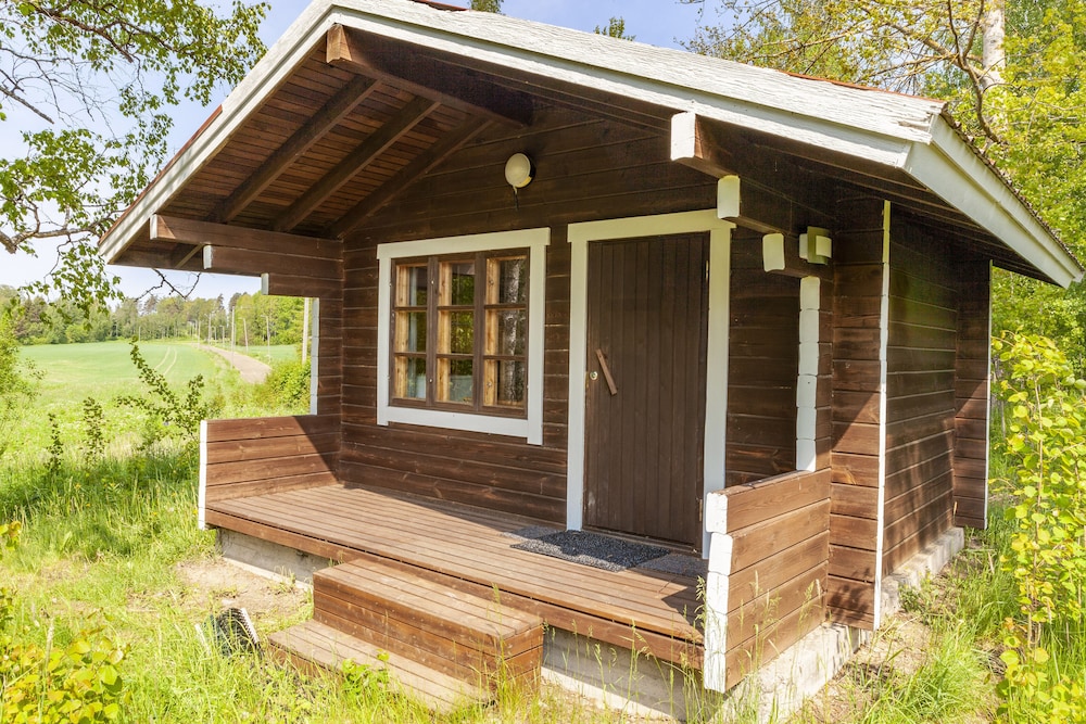 Peace and Privacy Travel - Aulanko Lake Hide-out