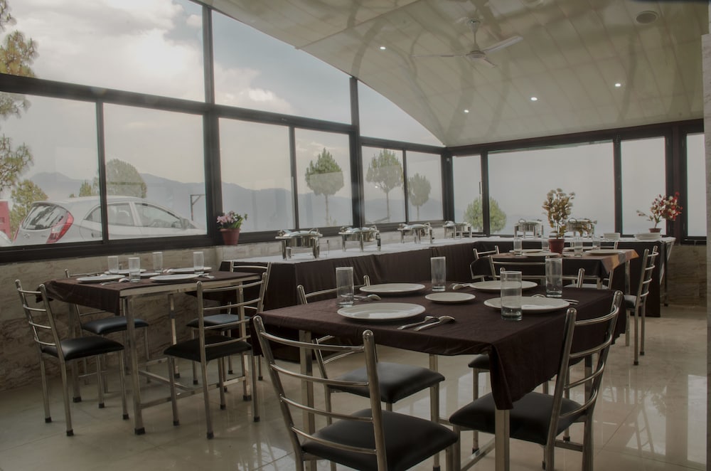 Corbett Hill Resorts  by OpenSky, Lansdowne