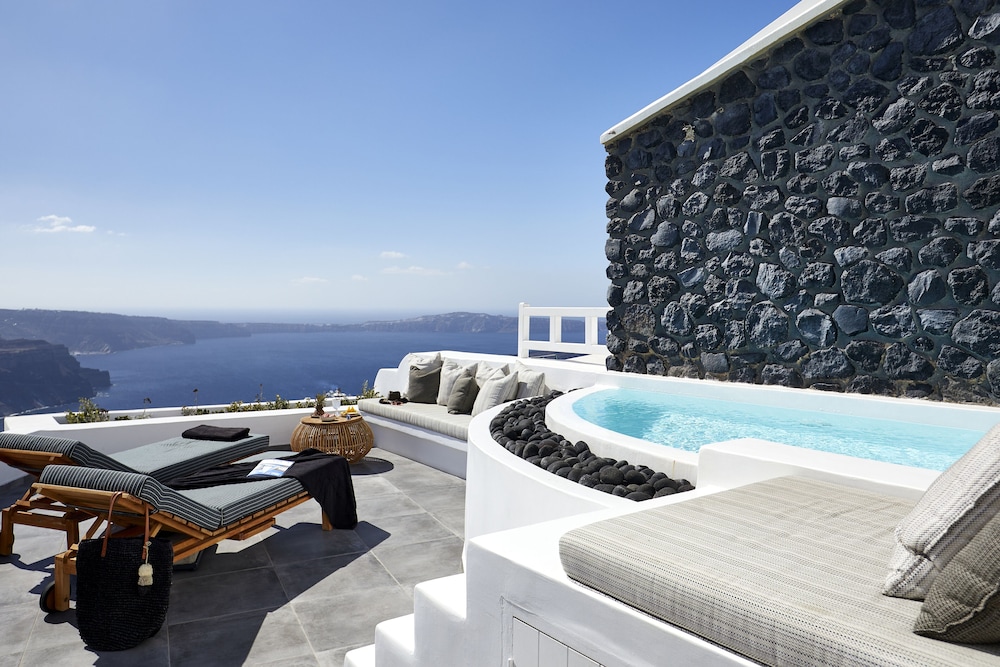Olea Cave House