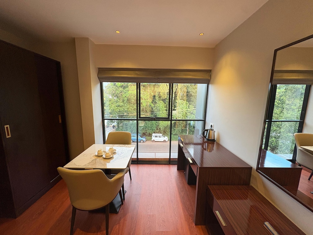 Kanak Residency Kuthuparamba