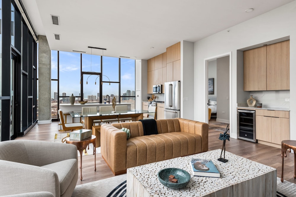 Group Escape 2 Luxury 3BR Penthouses