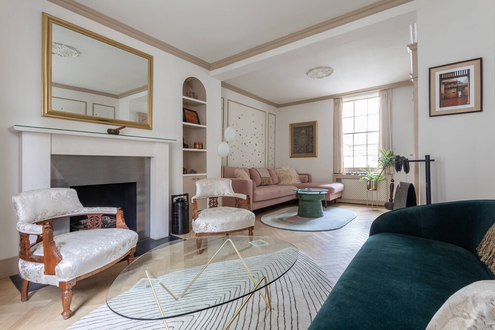 Molyneux Street II by Onefinestay