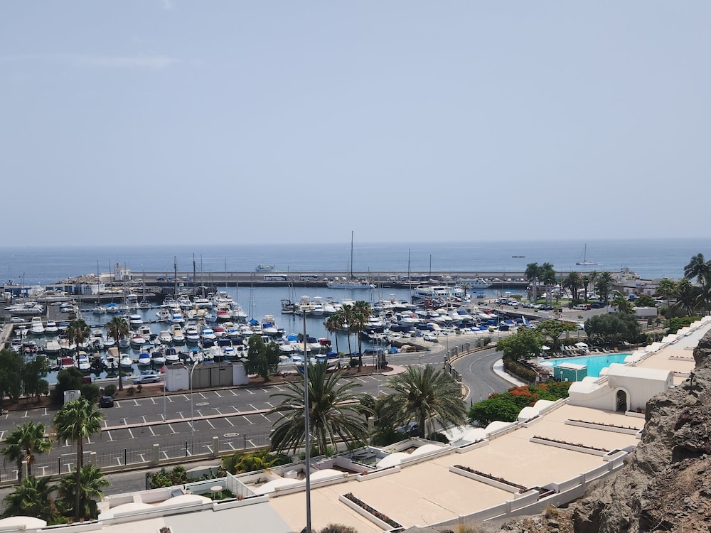 Comfortable Duplex Apartment Near the Beach