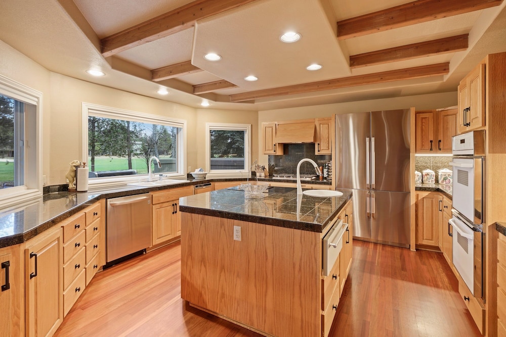 Winners Circle 30 5 Bedroom Home