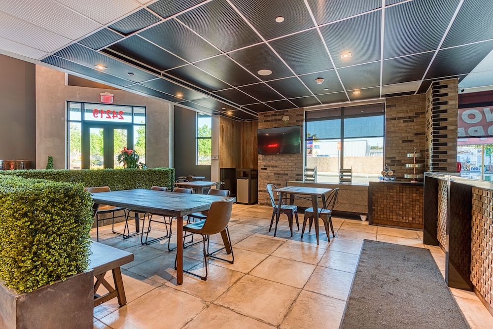 Hotel Lexen - Newhall - Property Image 31