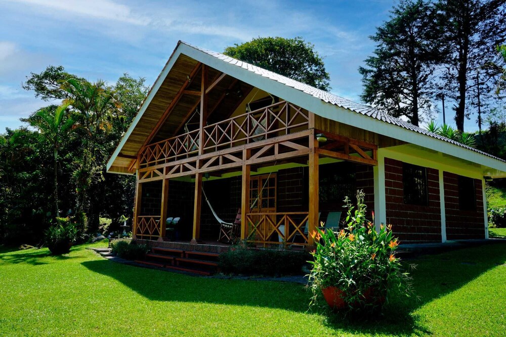 Hotel Los Sueños de Bajos del Toro