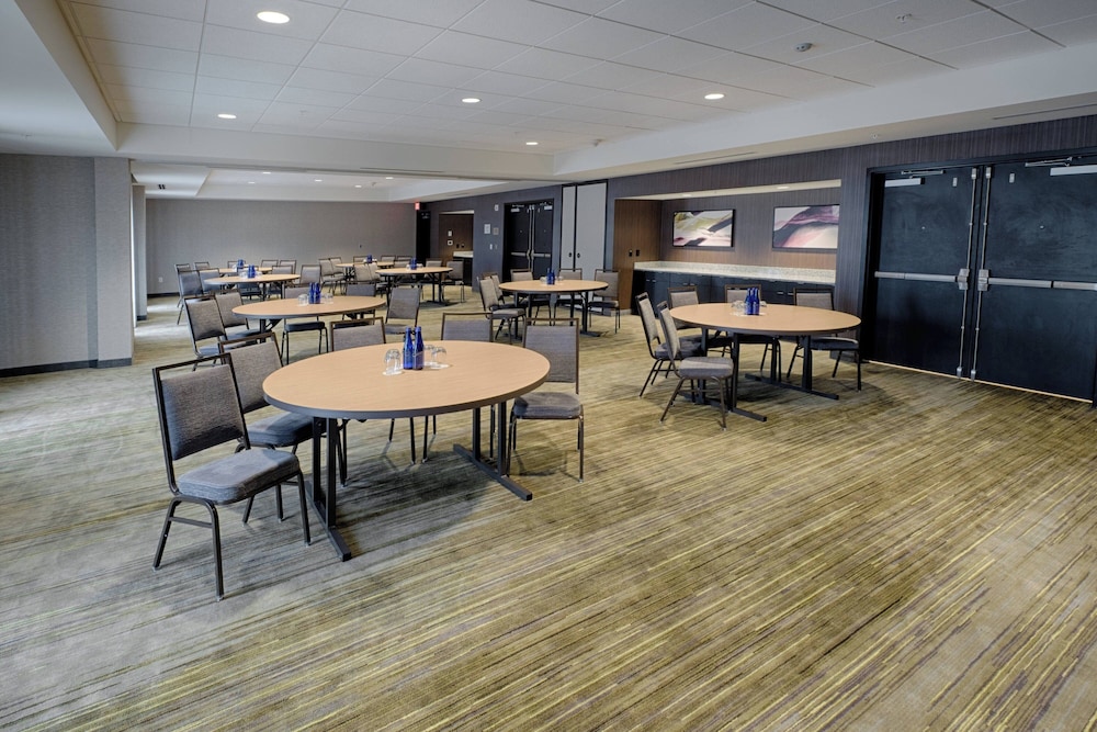 New York City Vacations - Courtyard by Marriott Albany Clifton Park - Property Image 15