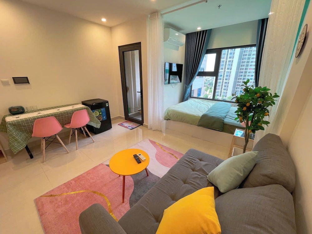 COZY- Vinhomes Grand Park Apartments