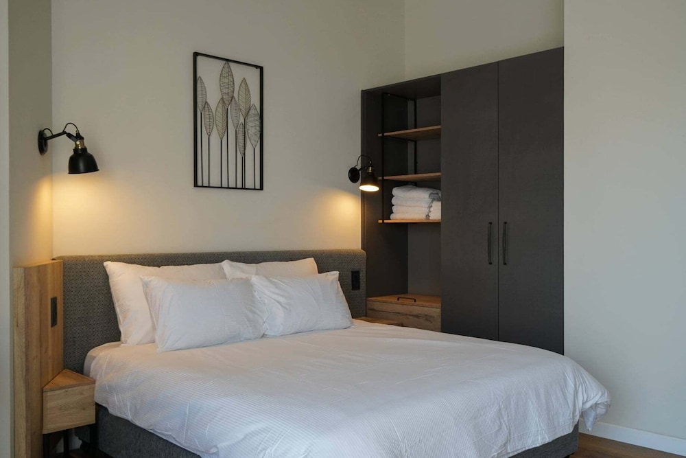 Apartique Hotel view 5