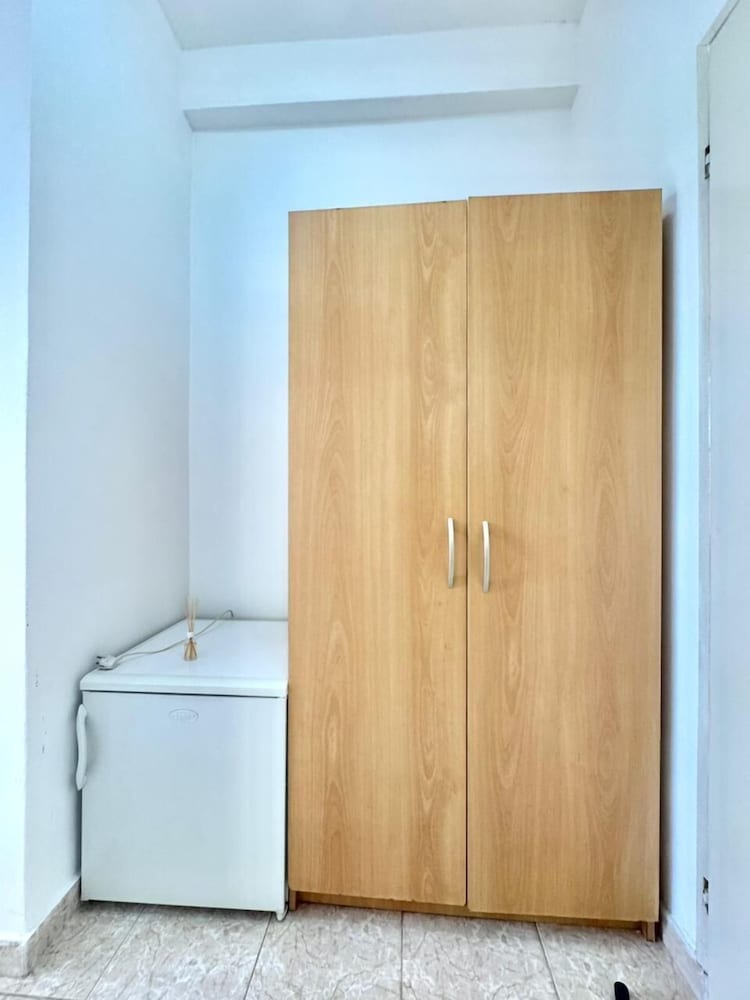 B&M Holiday Rooms