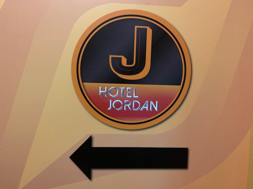 J Hotel
