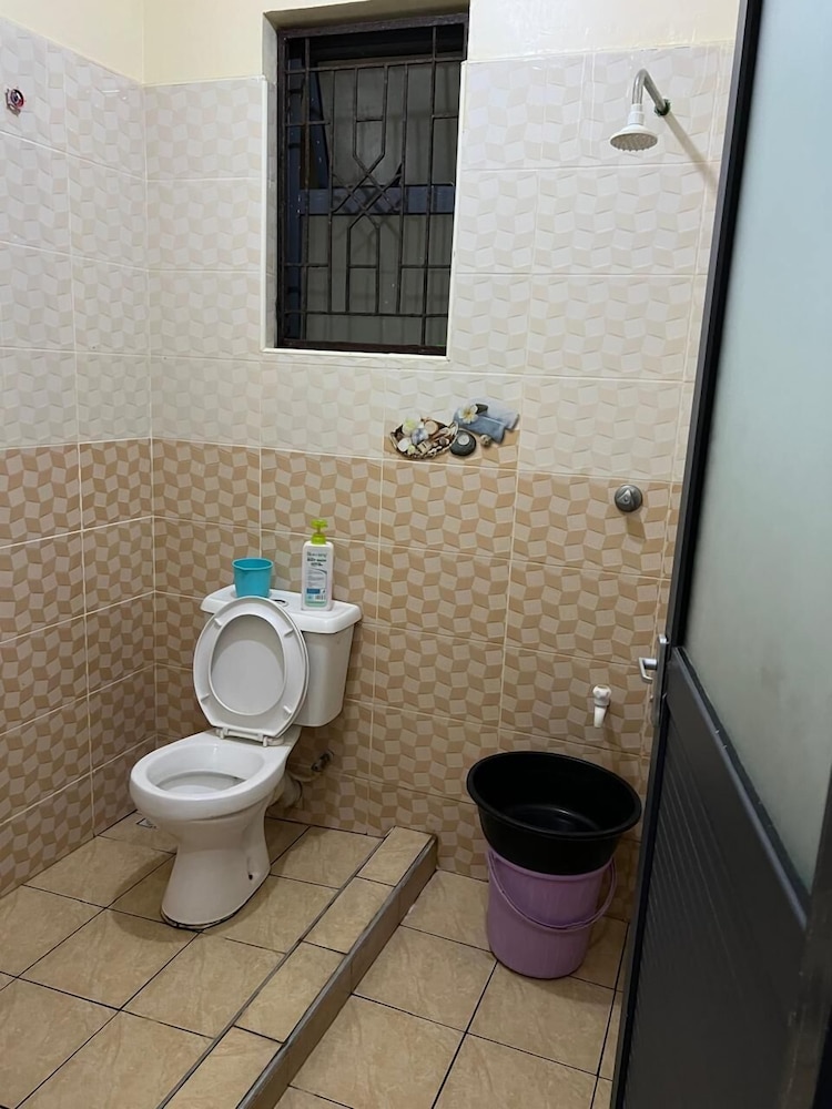 Lux Suites Lakeview Studios Bamburi