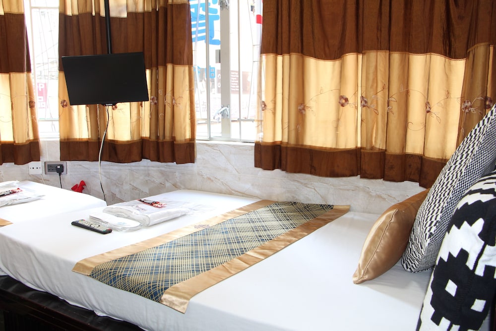 Temple Street Hotel