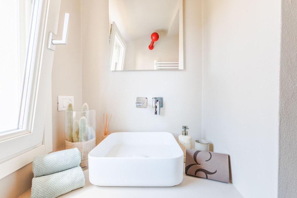 The White Lotus Penthouse