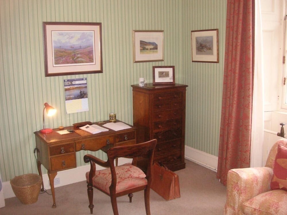 Chesthill House & Estate