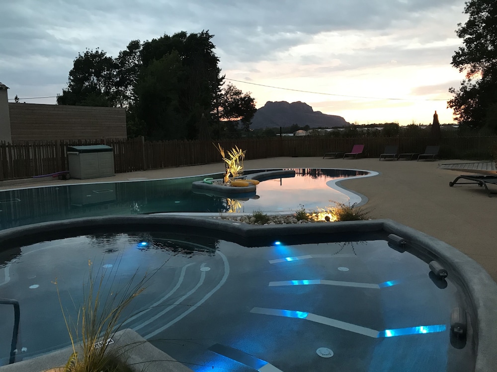Camping Le Moulin des Iscles photo 2