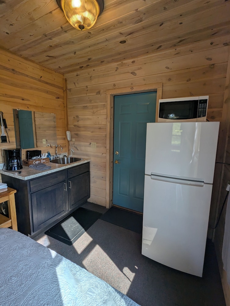 Gold Camp Cabins
