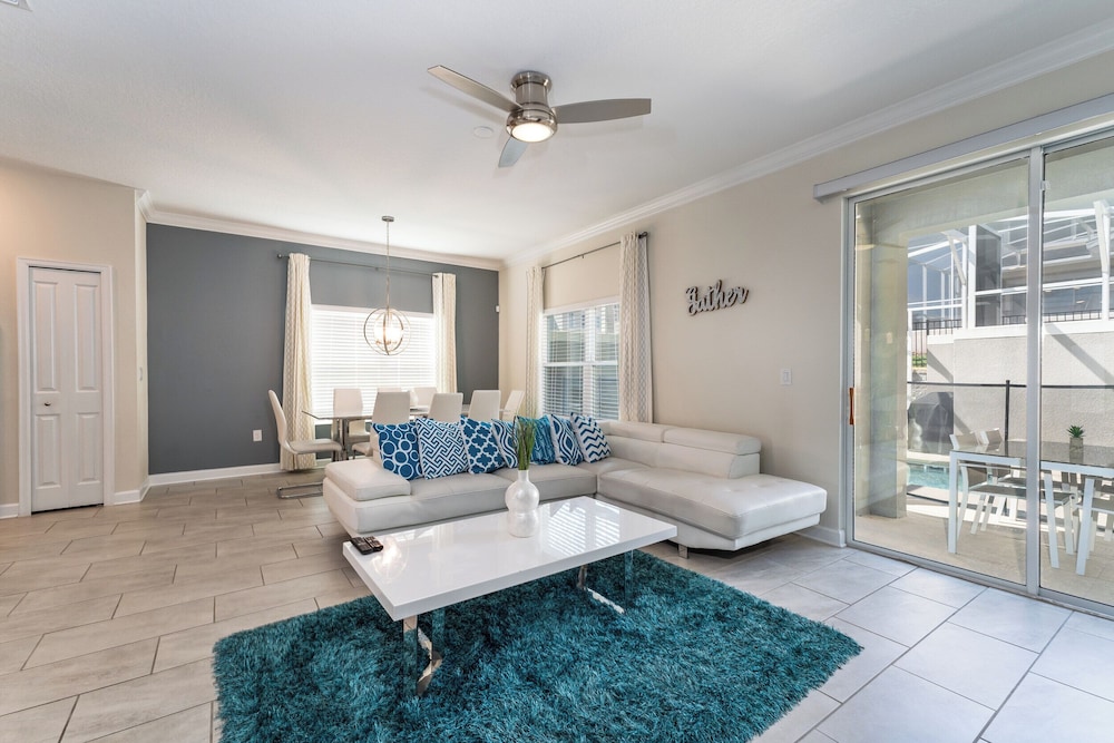 Enchanted 5BR Townhome Disney Fun Awaits