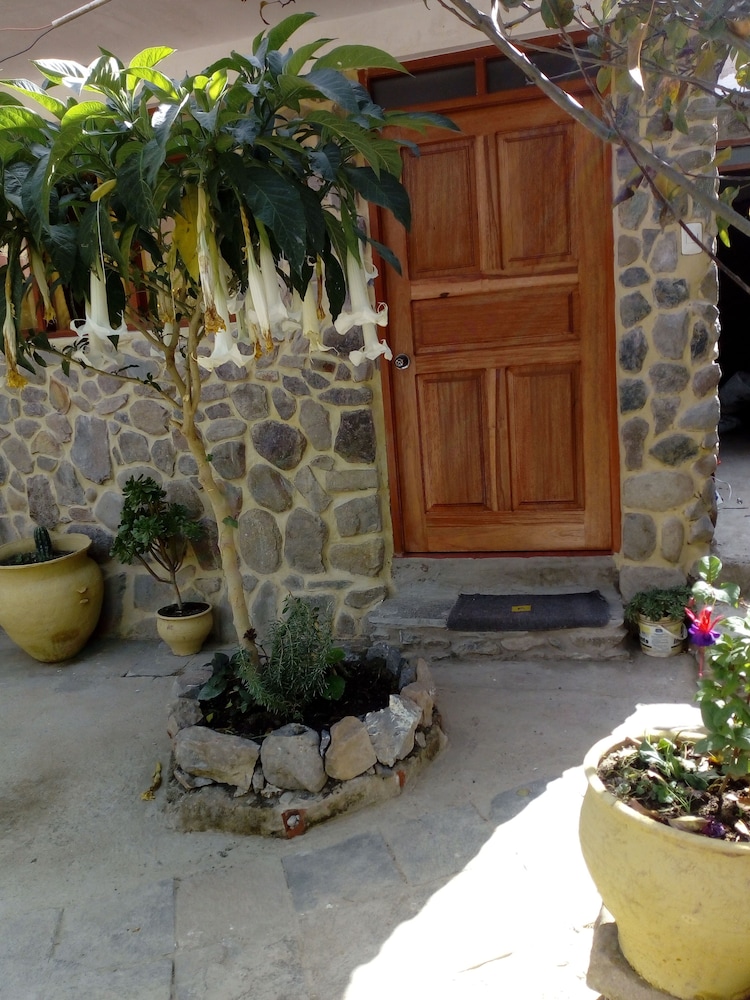 Kiswar Lodge