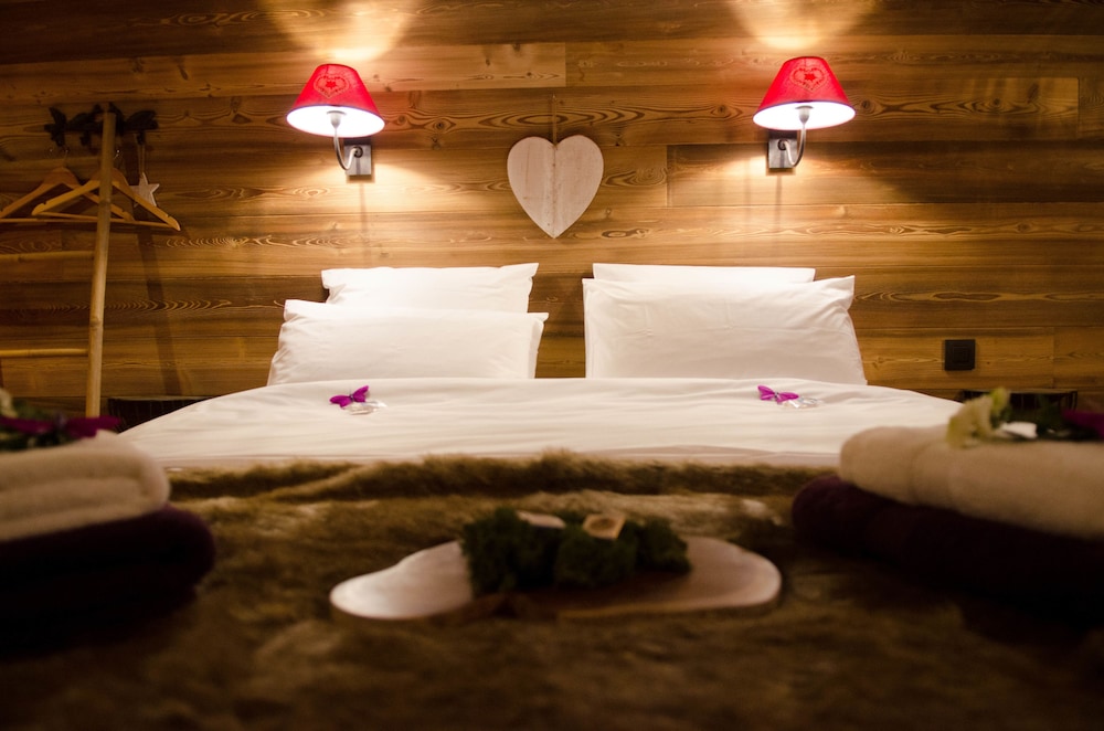 AquaLodge