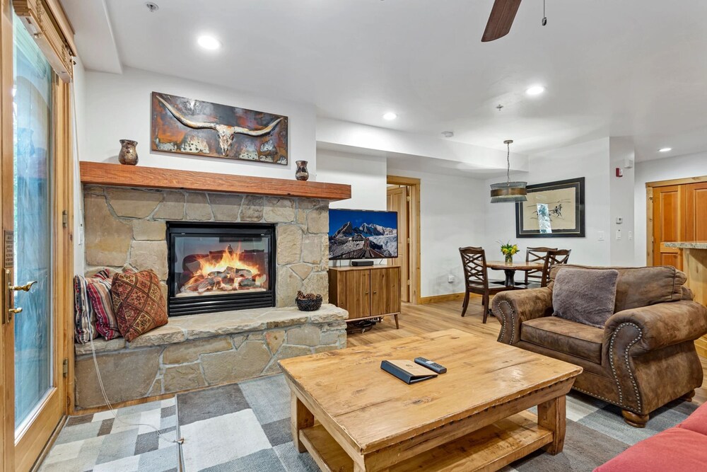 Trail's End Lodge at Deer Valley Resort - One Bedroom Residence with Spa #104 1 Condo