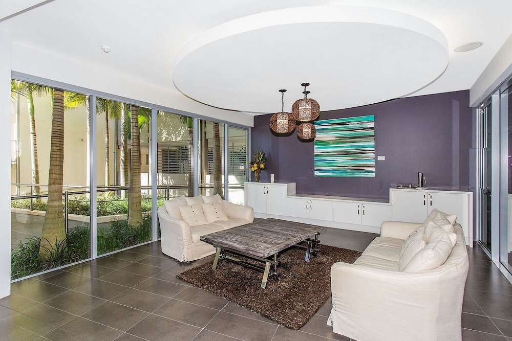 Luxury Apartments on Bells Boulevard