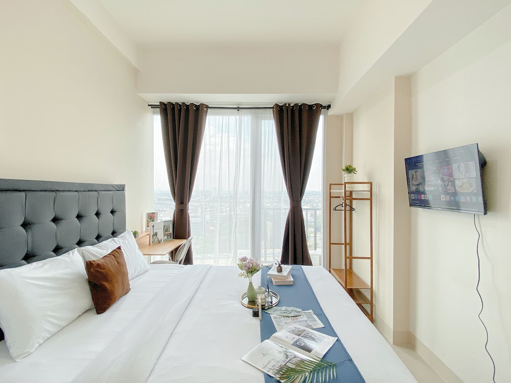 Minimalist Comfy Studio Apartment At Tree Park City Bsd