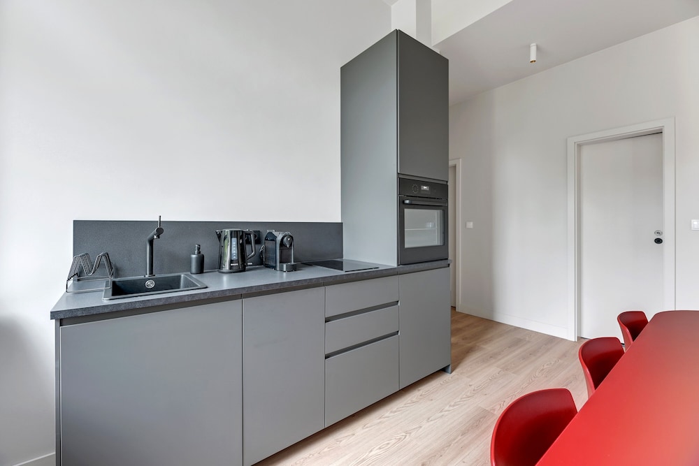 Grand Apartments