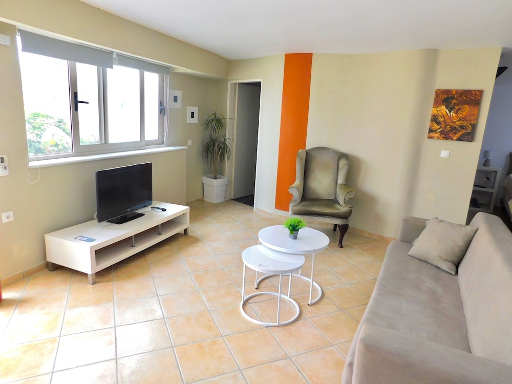 Elizabeth Suites, photo 81