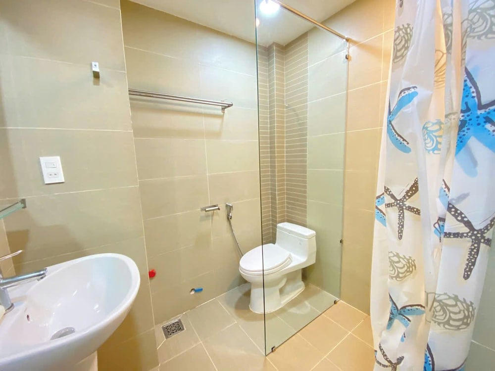 Saigon Authentic Hostel & Tours