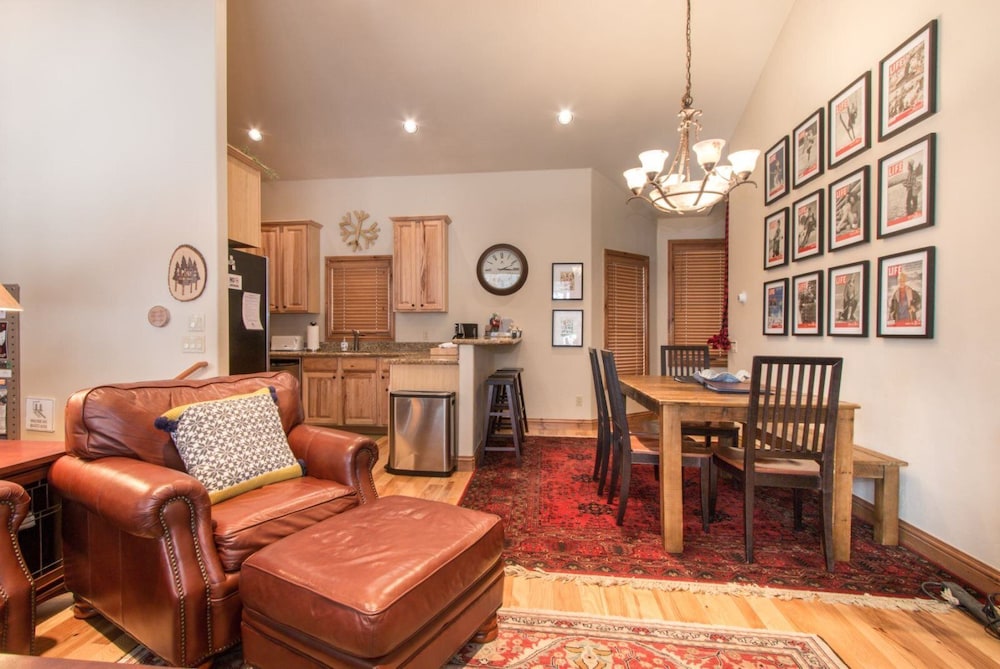 Four Pines Retreat