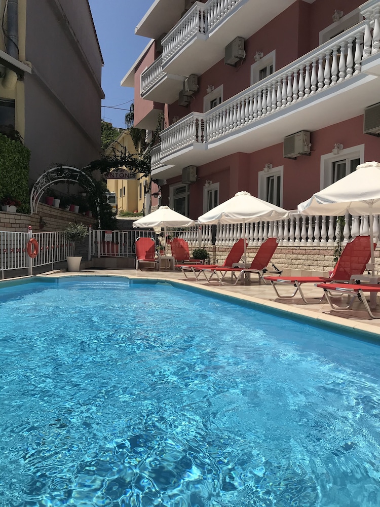 Villa Antonis
