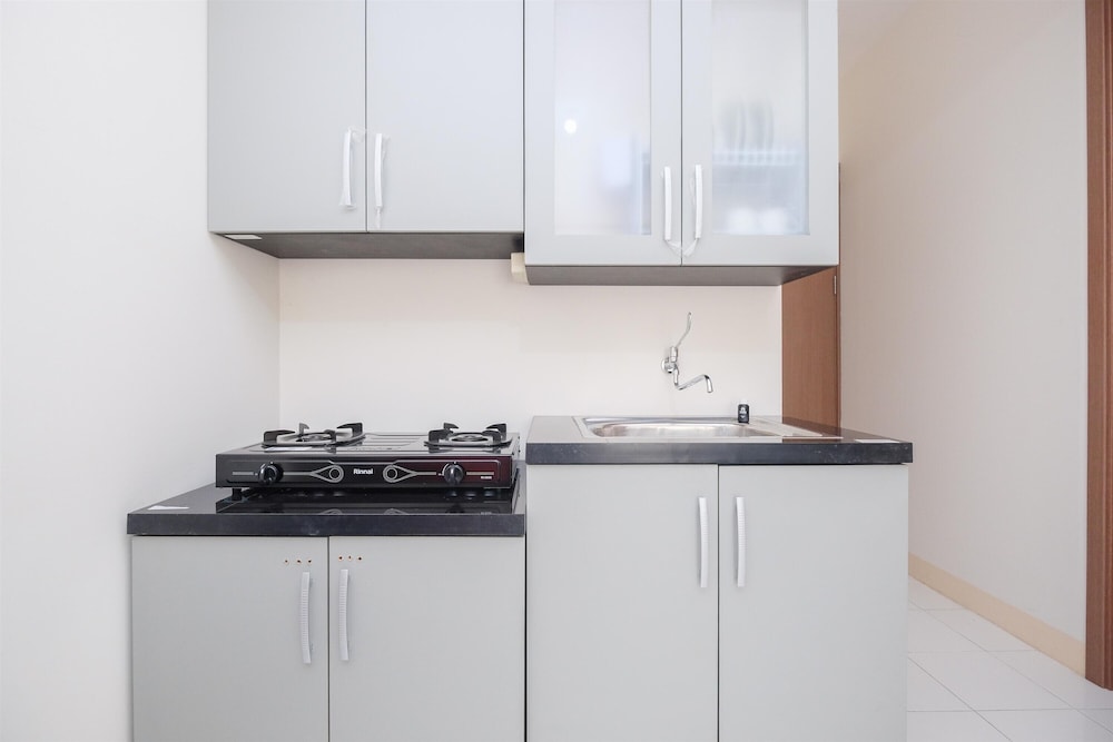 Comfort 2BR at 6th Floor Podomoro Golf View Apartment