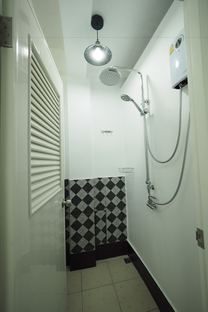 Arisa Hostel
