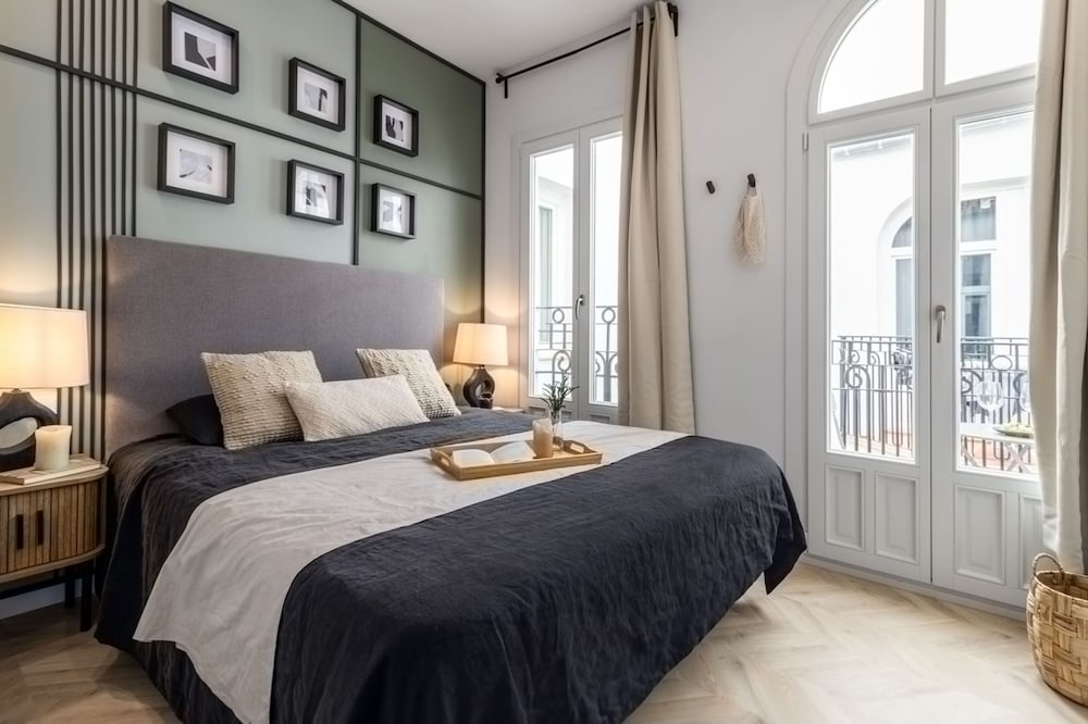 Ziggy - 3 Bedrooms and Terrace and Balcony in Trafalgar