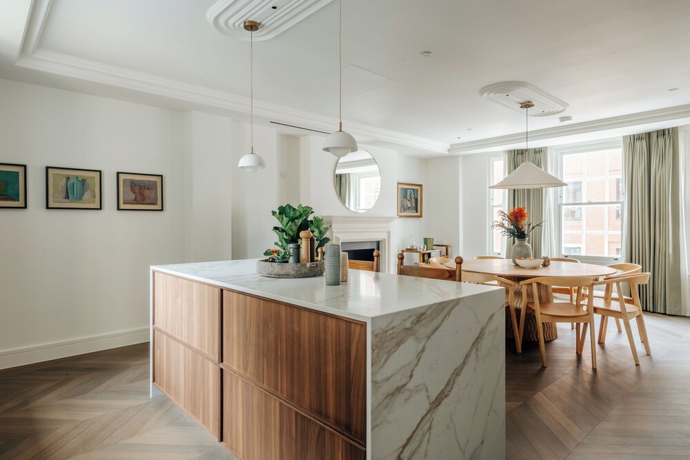 Claridge House by SLO