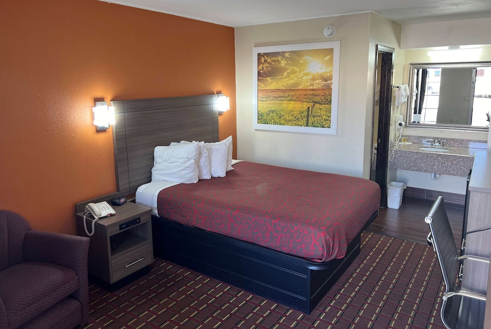Days Inn by Wyndham El Reno view 5