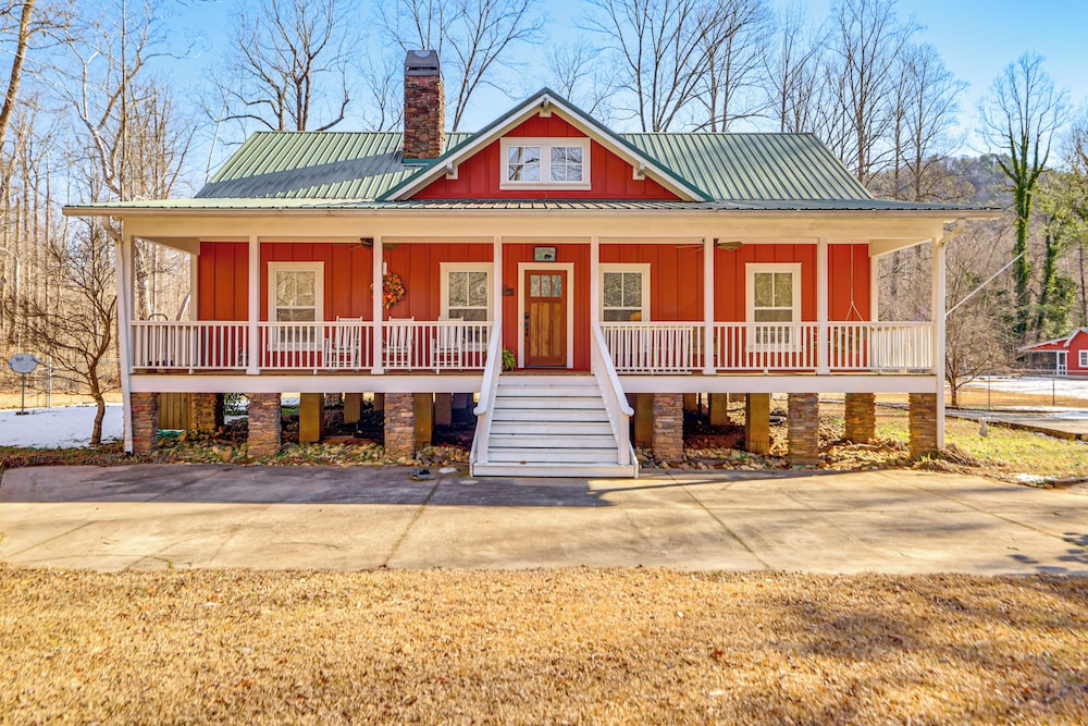 Fish, Hike & Relax: Marietta Gem w/ River Access!