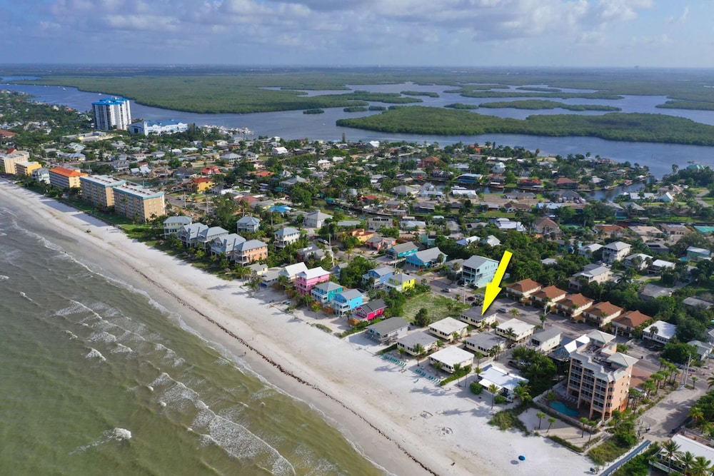 Bahama Beach Club #11