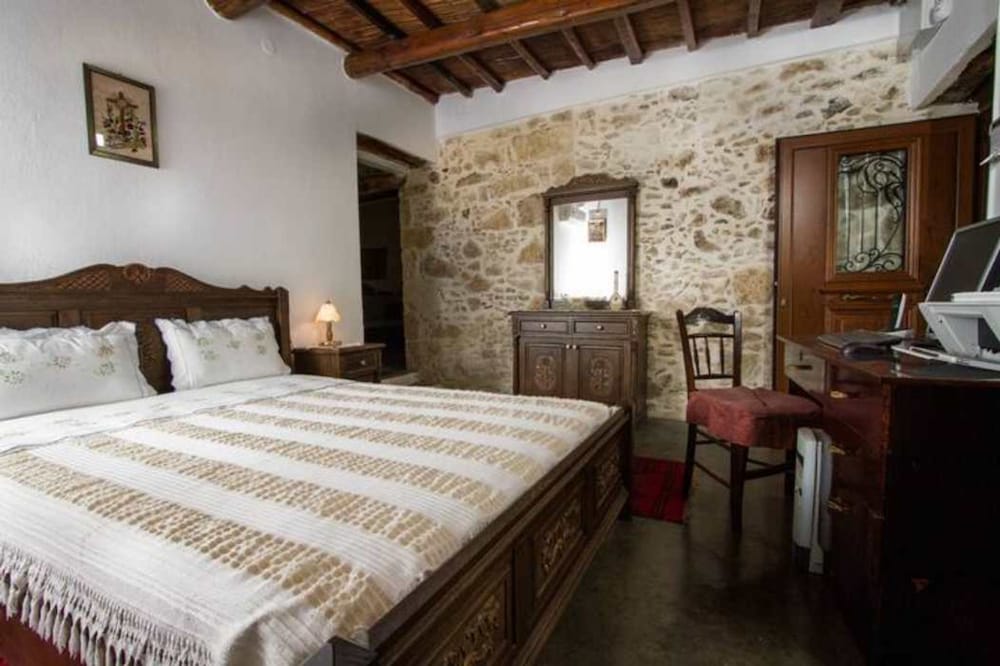 Sofiana s Garden Retreat w Private Pool